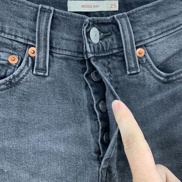 Levi’s Wedgie Skinny Black‎ Denim Sz 25 - Picture 6 of 9